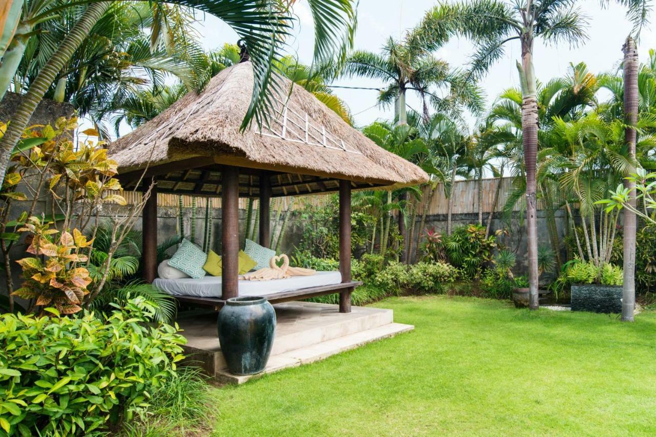 Villa Bliss A Paradise Of Three Independent Villas Canggu Exterior foto