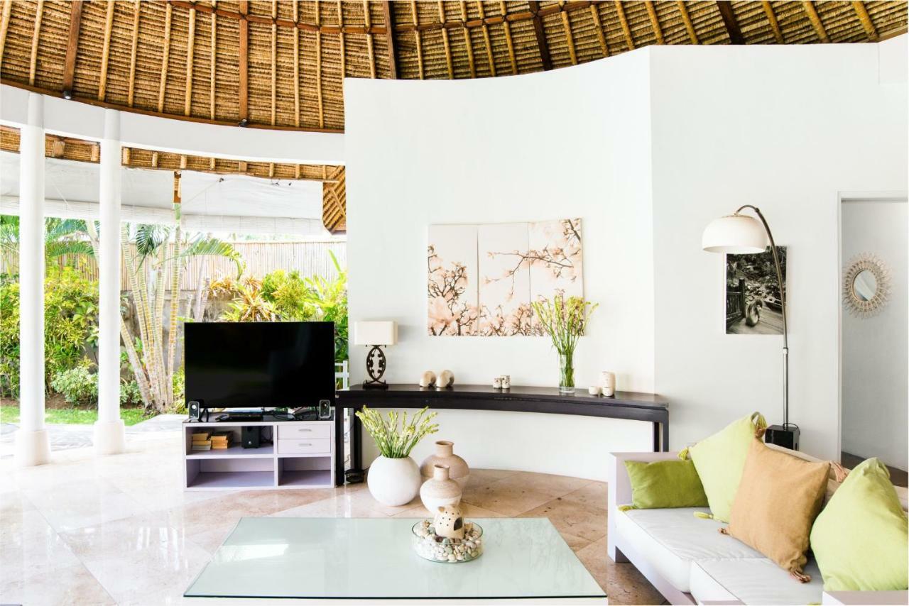 Villa Bliss A Paradise Of Three Independent Villas Canggu Exterior foto