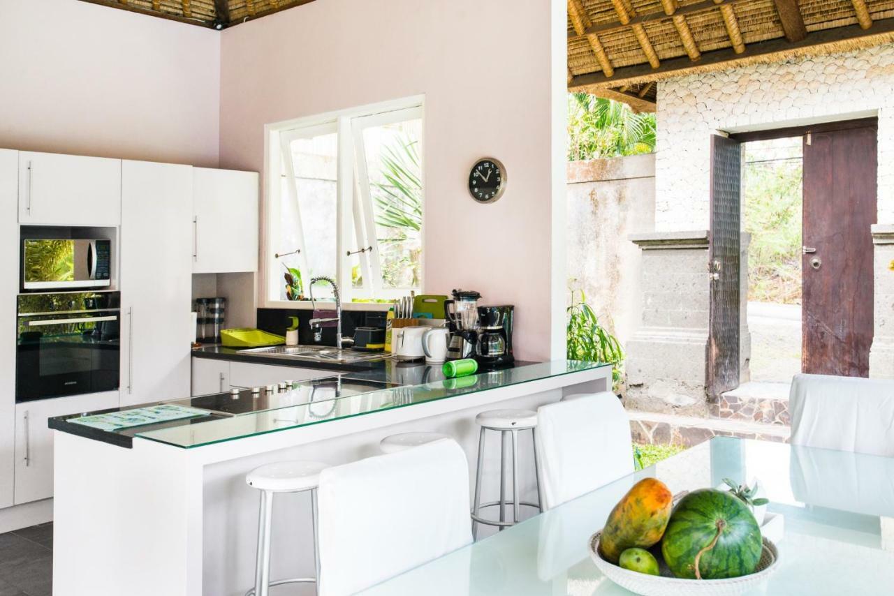 Villa Bliss A Paradise Of Three Independent Villas Canggu Exterior foto