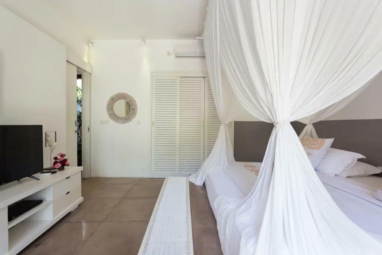 Villa Bliss A Paradise Of Three Independent Villas Canggu Exterior foto