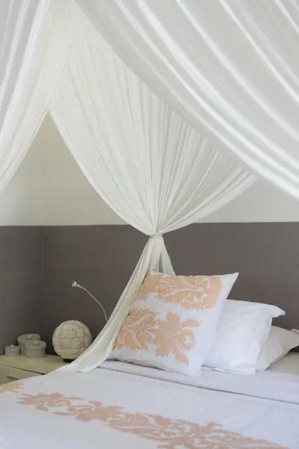 Villa Bliss A Paradise Of Three Independent Villas Canggu Exterior foto