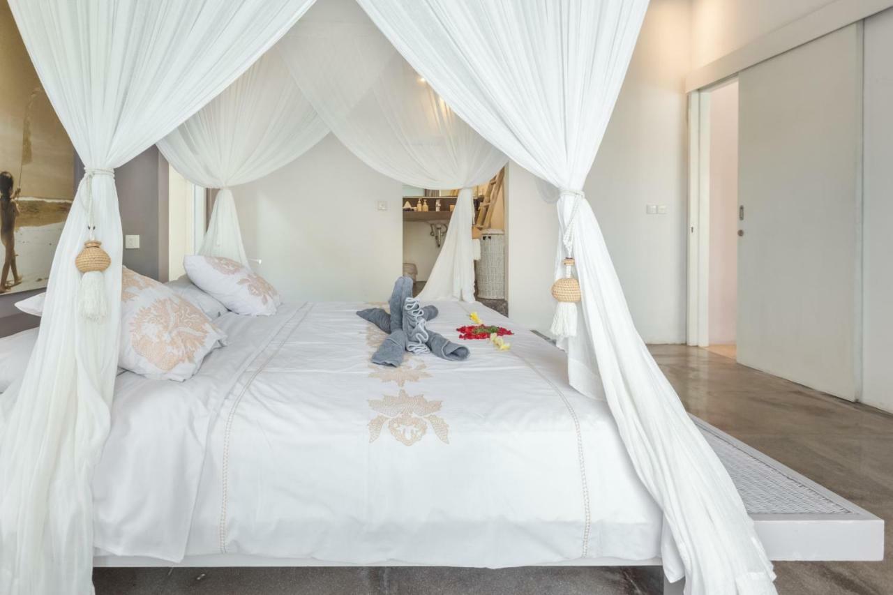Villa Bliss A Paradise Of Three Independent Villas Canggu Exterior foto