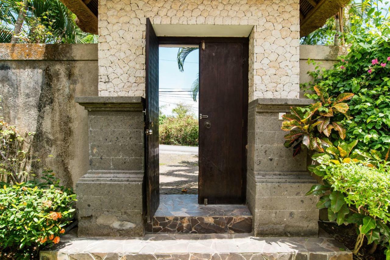 Villa Bliss A Paradise Of Three Independent Villas Canggu Exterior foto