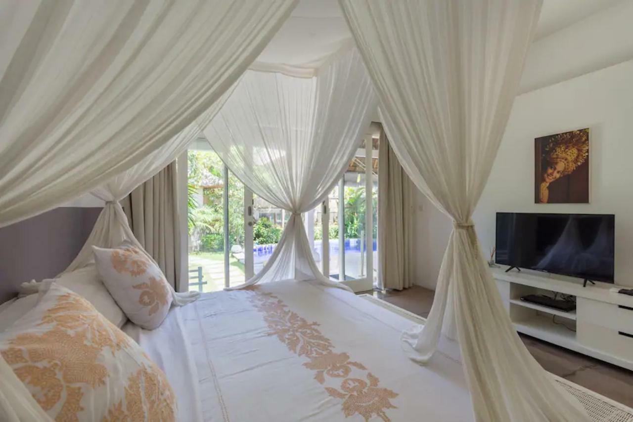 Villa Bliss A Paradise Of Three Independent Villas Canggu Exterior foto