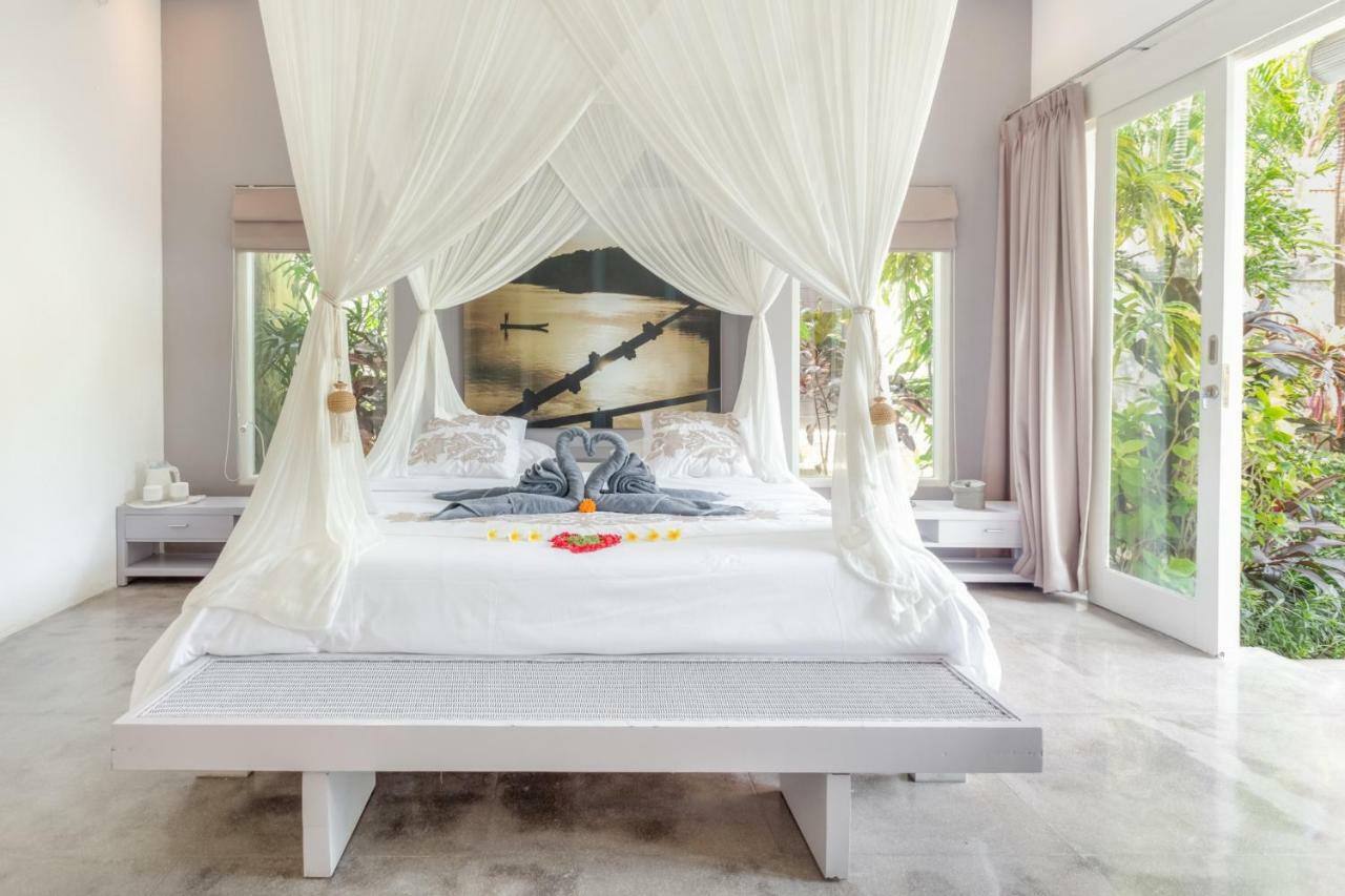 Villa Bliss A Paradise Of Three Independent Villas Canggu Exterior foto